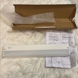 Under Cabinet LED Light Fixture